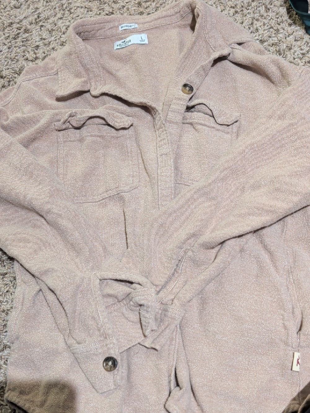 Hollister Men's Long Sleeve Button-Down Shirt in Dusty Pink